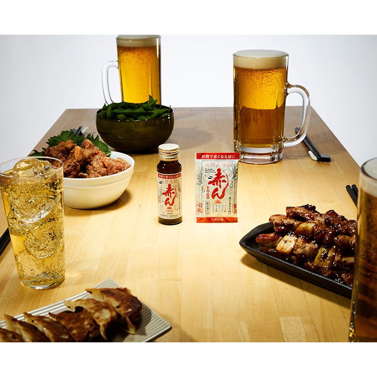 お酒で赤くなる前に 飲む栄養ドリンク 赤ん 白桃味